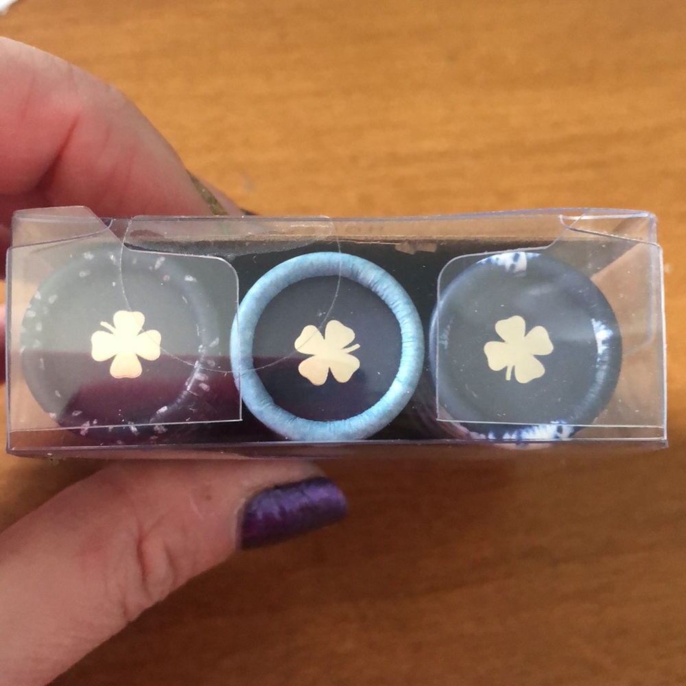 Lucky Brand Lip Balm Set - Picture 3 of 5